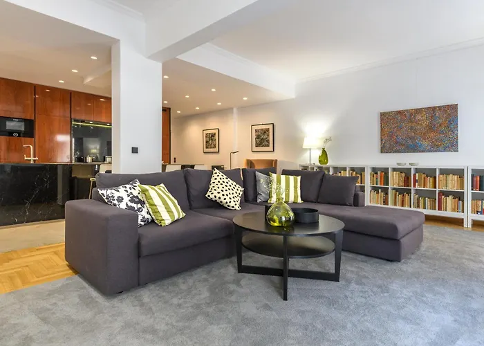 Modern Two-Bedroom Apartment In Kolonaki, Peridot - Homes