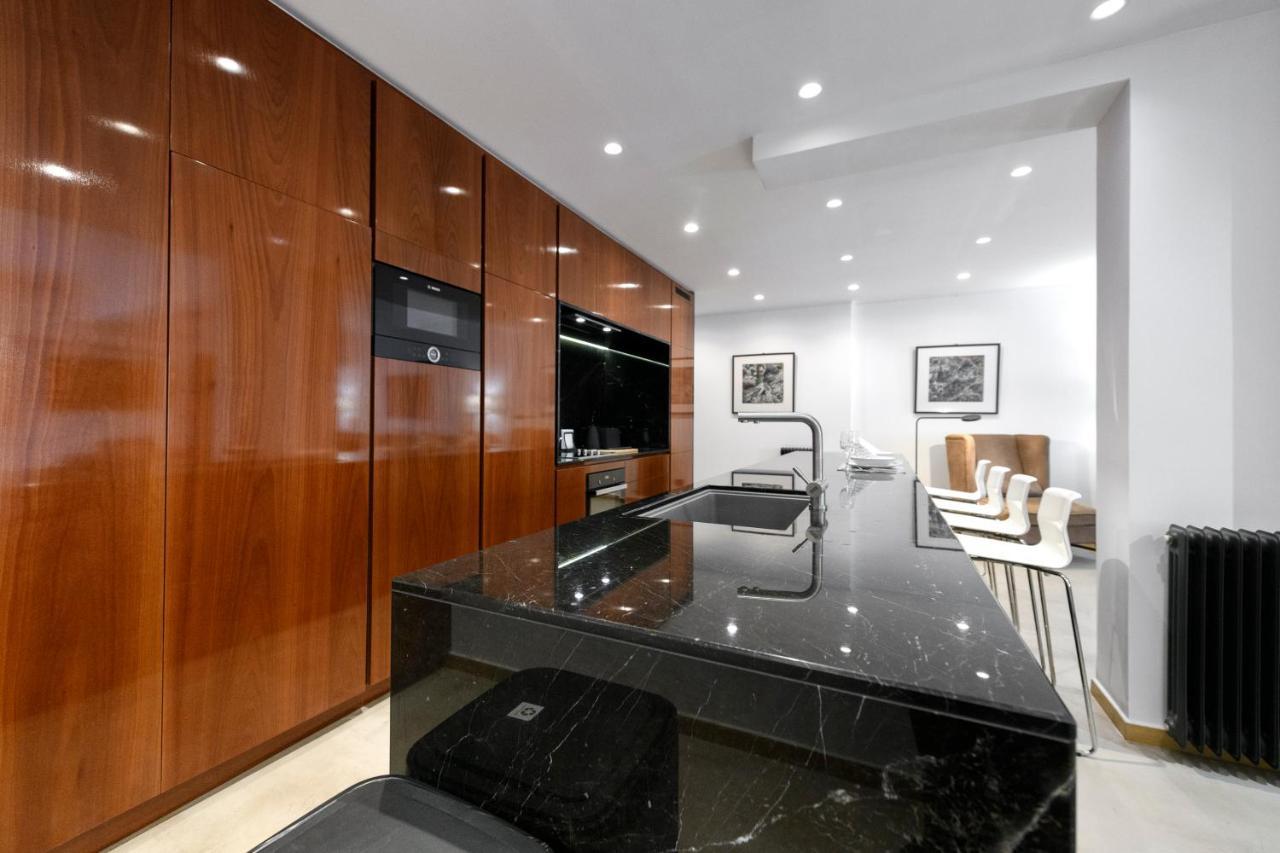 Modern Two-bedroom In Kolonaki, Peridot - Homes Athen