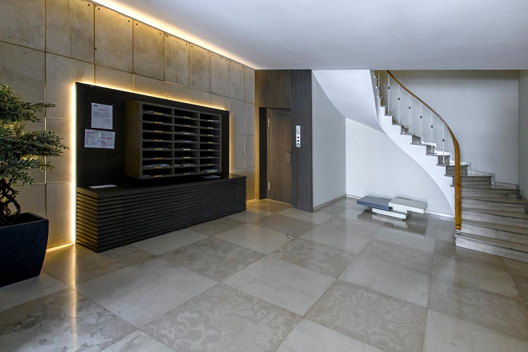 Apartment Modern Two-bedroom In Kolonaki, Peridot - Homes Athen